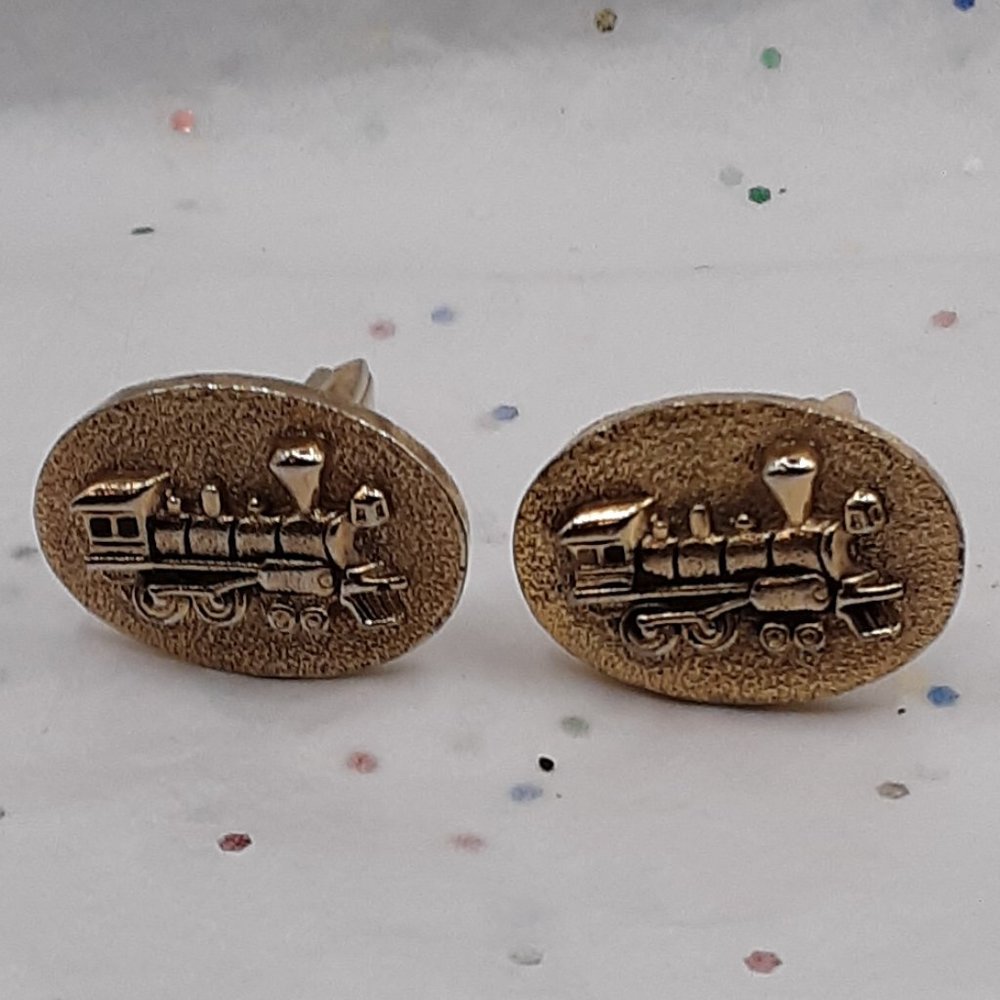Vintage Cufflinks Train Locomotive 1960s Preowned Excellent Clean Condition